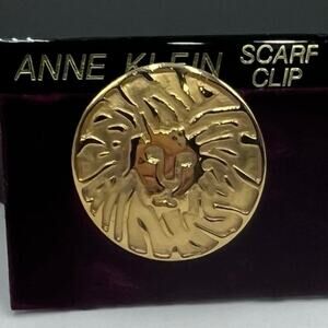 ANNE KLEIN Vintage Gold Tone
Lion Head Scarf‎ Clip